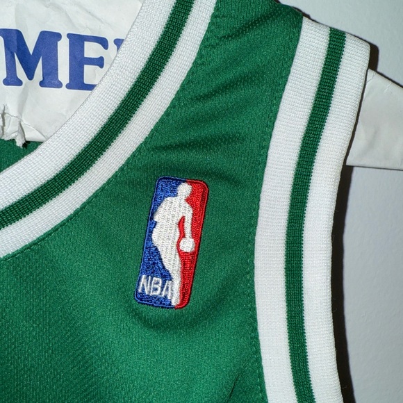 Kids Celtics Jersey. Size Large. - Picture 5 of 11